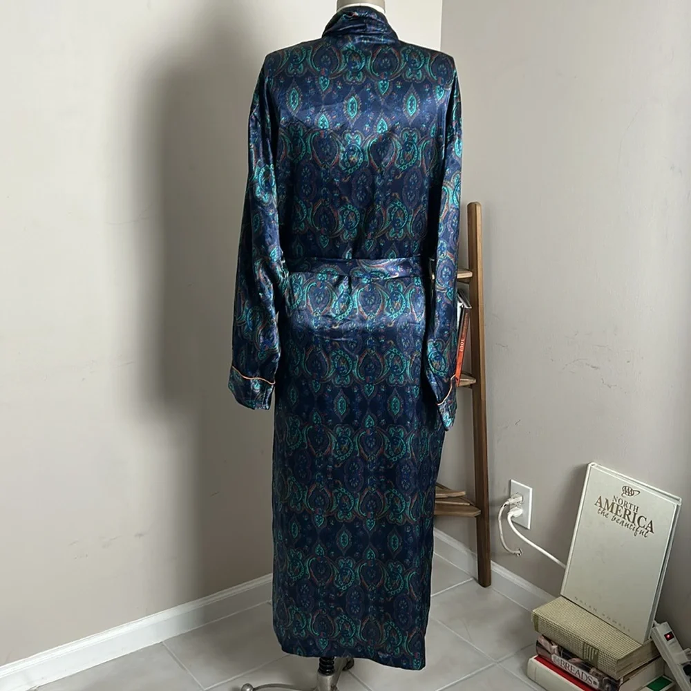 VTG Number 1 London Unisex Satin Elegant Blue Paisley Robe Large X- Large belted - Picture 7 of 14